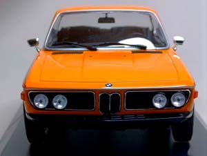 BMW 3.0 CSL -1971 MINICHAMPS 1:18 — фото 8