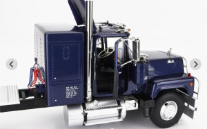 MACK RL-700R BLUE 1:18 ROAD KINGS — фото 4