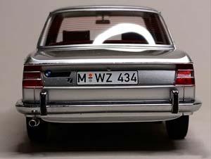 BMW 1800 TI -1965 MINICHAMPS 1:18 — фото 3