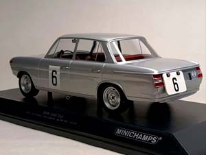 BMW 1800 TISA -1965 MINICHAMPS 1:18 — фото 4
