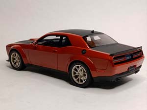 DODGE CHALLENGER R/T SCAT PACK WIDEBODY 1:18 — фото 4