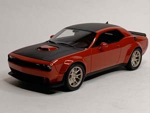 DODGE CHALLENGER R/T SCAT PACK WIDEBODY 1:18