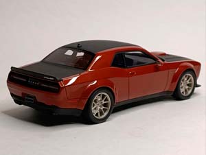 DODGE CHALLENGER R/T SCAT PACK WIDEBODY 1:18 — фото 2