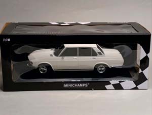 BMW 2500 -1968 MINICHAMPS 1:18 — фото 9