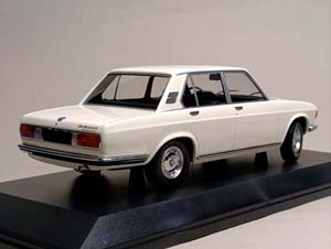 BMW 2500 -1968 MINICHAMPS 1:18 — фото 5