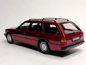 MERCEDES 300 TE S124 (W124) -1991 BOS 1:18 — фото 3