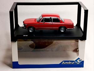 BMW 1602 - 1971 RED 1:18 SOLIDO — фото 10