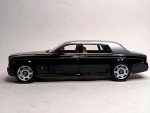 ROLLS-ROYCE PHANTOM BLACK/SILVER 1:18 KYOSHO — фото 3