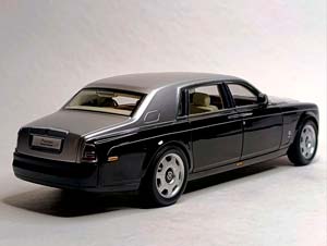 ROLLS-ROYCE PHANTOM BLACK/SILVER 1:18 KYOSHO — фото 6