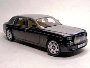 ROLLS-ROYCE PHANTOM BLACK/SILVER 1:18 KYOSHO — фото 8