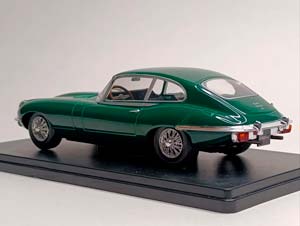 JAGUAR E-TYPE COUPE - 1962 WHITEBOX 1:24 — фото 3