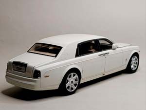 ROLLS-ROYCE PHANTOM ENGLISH WHITE 1:18 KYOSHO — фото 5