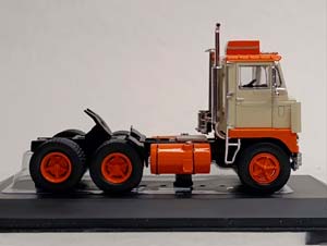 WHITE 7400 -1960 IXO 1:43 — фото 6