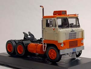 WHITE 7400 -1960 IXO 1:43 — фото 7