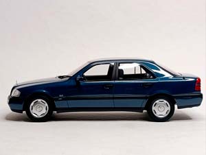 MERCEDES С 220 (W202) - 1995 BOS 1:18 LIMITED — фото 2