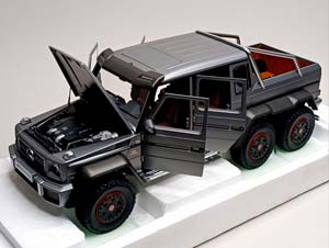 MERCEDES G63 6X6 PLATINUM MAGNO AUTOART 1:18 — фото 2