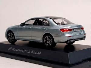 MERCEDES E CLASS AMG LINE (W213) I SCALE 1:43 — фото 3