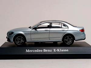 MERCEDES E CLASS AMG LINE (W213) I SCALE 1:43 — фото 2