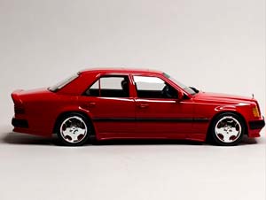 MERCEDES 300E 6.0 AMG (W124) OTTO 1:18 — фото 4