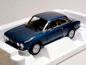 ALFA ROMEO 2000 GTV - 1973 NOREV 1:18