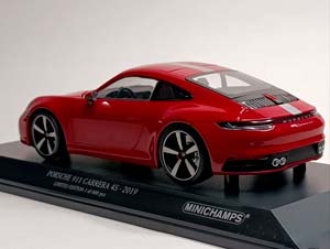 PORSCHE 911 CARRERA 4S 2019 MINICHAMPS 1:18 — фото 2