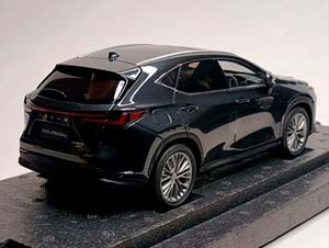LEXUS NX 450H GRAPHITE BLACK 1:18 KYOSHO — фото 5