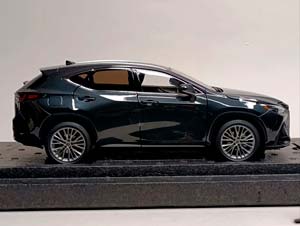LEXUS NX 450H GRAPHITE BLACK 1:18 KYOSHO — фото 6