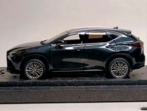 LEXUS NX 450H GRAPHITE BLACK 1:18 KYOSHO — фото 2