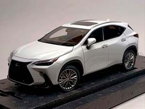 LEXUS NX 450H SONIC QUARTZ 1:18 KYOSHO
