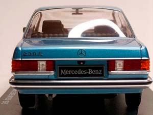 MERCEDES 230E (W123) 1975 BLUE KK SCALE 1:18 — фото 4