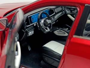 MERCEDES GLE COUPE RED 1:18 ДИЛЕРСКИЙ — фото 4