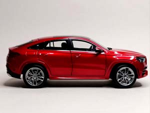 MERCEDES GLE COUPE RED 1:18 ДИЛЕРСКИЙ — фото 7