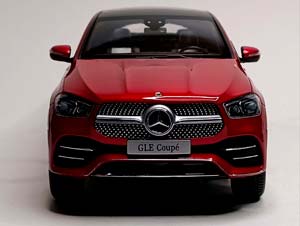 MERCEDES GLE COUPE RED 1:18 ДИЛЕРСКИЙ — фото 9