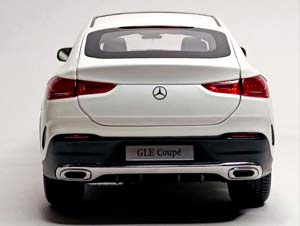 MERCEDES GLE COUPE WHITE 1:18 ДИЛЕРСКИЙ — фото 5