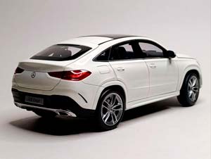MERCEDES GLE COUPE WHITE 1:18 ДИЛЕРСКИЙ — фото 6