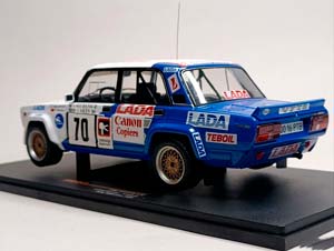 ВОЛЖСКИЙ АВТОМОБИЛЬ LADA 2105 VFTS #70 1986 (1000 ОЗЕР) 1:18 — фото 2
