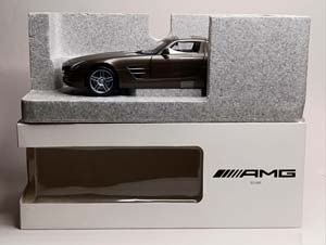 MERCEDES SLS 63 AMG 1:18 MAGNO GREY — фото 7