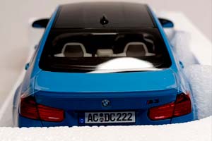 BMW M3 COMPETITION (F80) BLUE 1:18 NOREV — фото 3