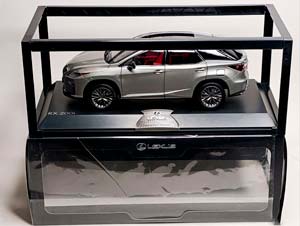 LEXUS RX 200T ДИЛЕРСКИЙ 1:18 — фото 8