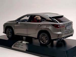 LEXUS RX 200T ДИЛЕРСКИЙ 1:18 — фото 3