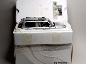 MITSUBISHI PAJERO III (V73) SILVER 1:18 YC MODEL — фото 10