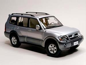 MITSUBISHI PAJERO III (V73) SILVER 1:18 YC MODEL — фото 8