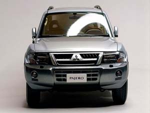 MITSUBISHI PAJERO III (V73) SILVER 1:18 YC MODEL — фото 9