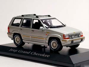 JEEP GRAND CHEROKEE SILVER 1:43 MAXICHAMPS — фото 6