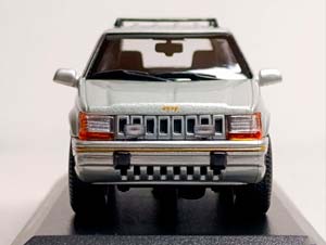 JEEP GRAND CHEROKEE SILVER 1:43 MAXICHAMPS — фото 7