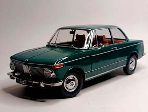 BMW 1802 1.SERIE -1971 GREEN 1:12 KK SCALE