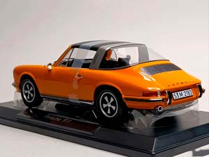 PORSCHE 911 T 2.2 TARGA -1970 NOREV 1:18 — фото 3