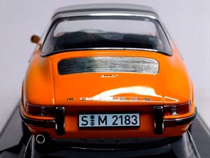 PORSCHE 911 T 2.2 TARGA -1970 NOREV 1:18 — фото 4