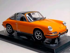 PORSCHE 911 T 2.2 TARGA -1970 NOREV 1:18 — фото 7