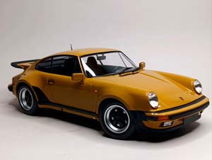 PORSCHE 911 TURBO -1977 TAN METALLIC 1:12 — фото 8